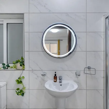 Wonderland, 3 Apartment San Ġiljan