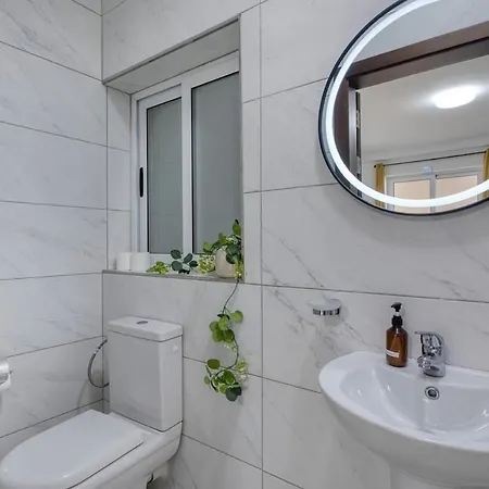 Wonderland, 3 Apartment